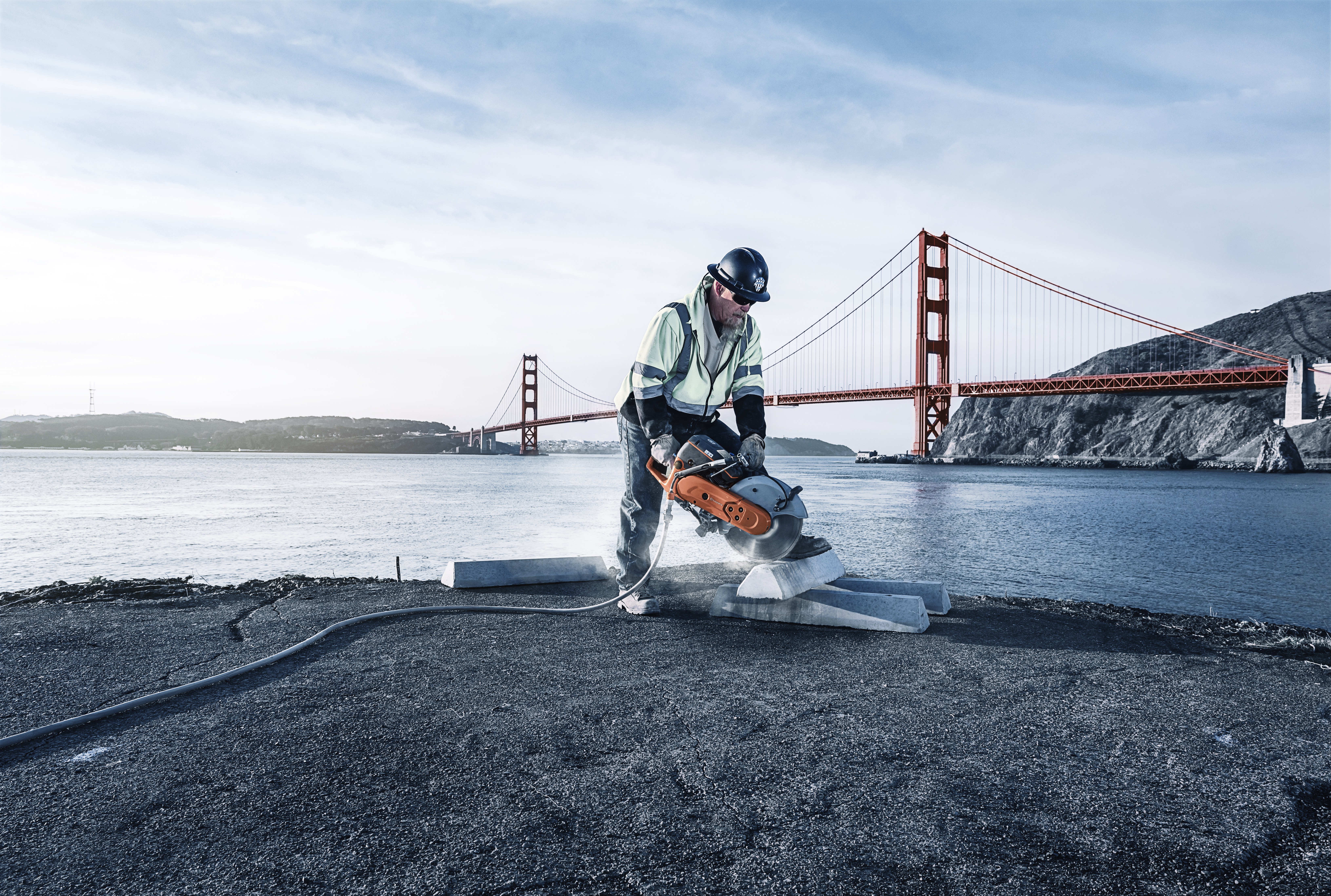 Husqvarna Experience Center training hero image with Golden Gate Bridge backdrop.